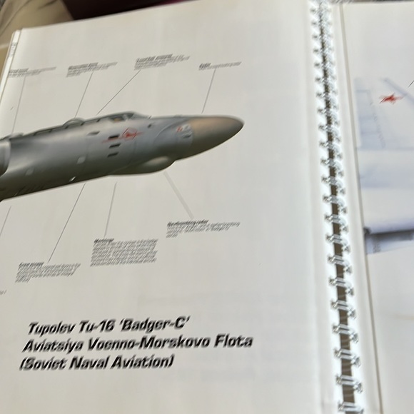 Hardcover jet planes diagrammed - Picture 5 of 8